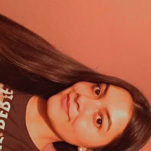 Meet your Posher, Leticia